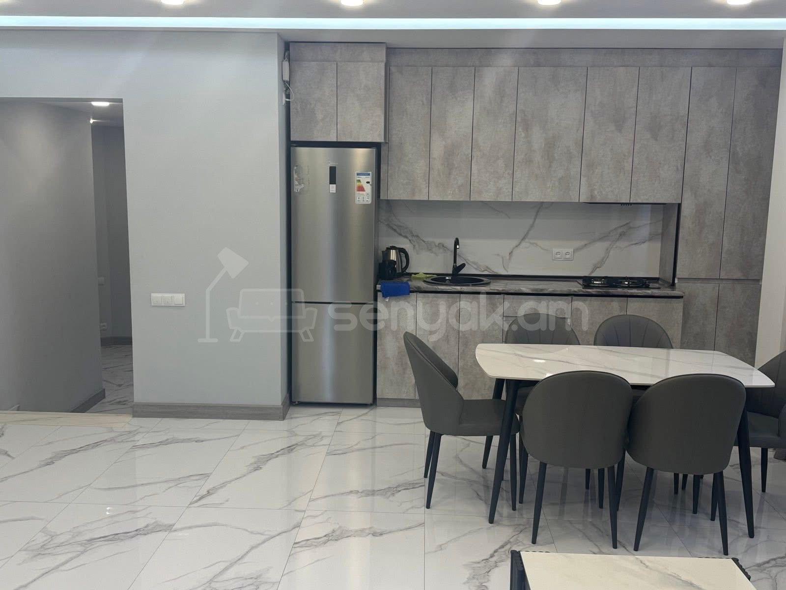 2 Սենյականոց Բնակարան Նորակառույց Քարե Շենքում, 76քմ, 1/1 հարկ, Կապիտալ Վերանորոգված, Կահավորված, Արևկող