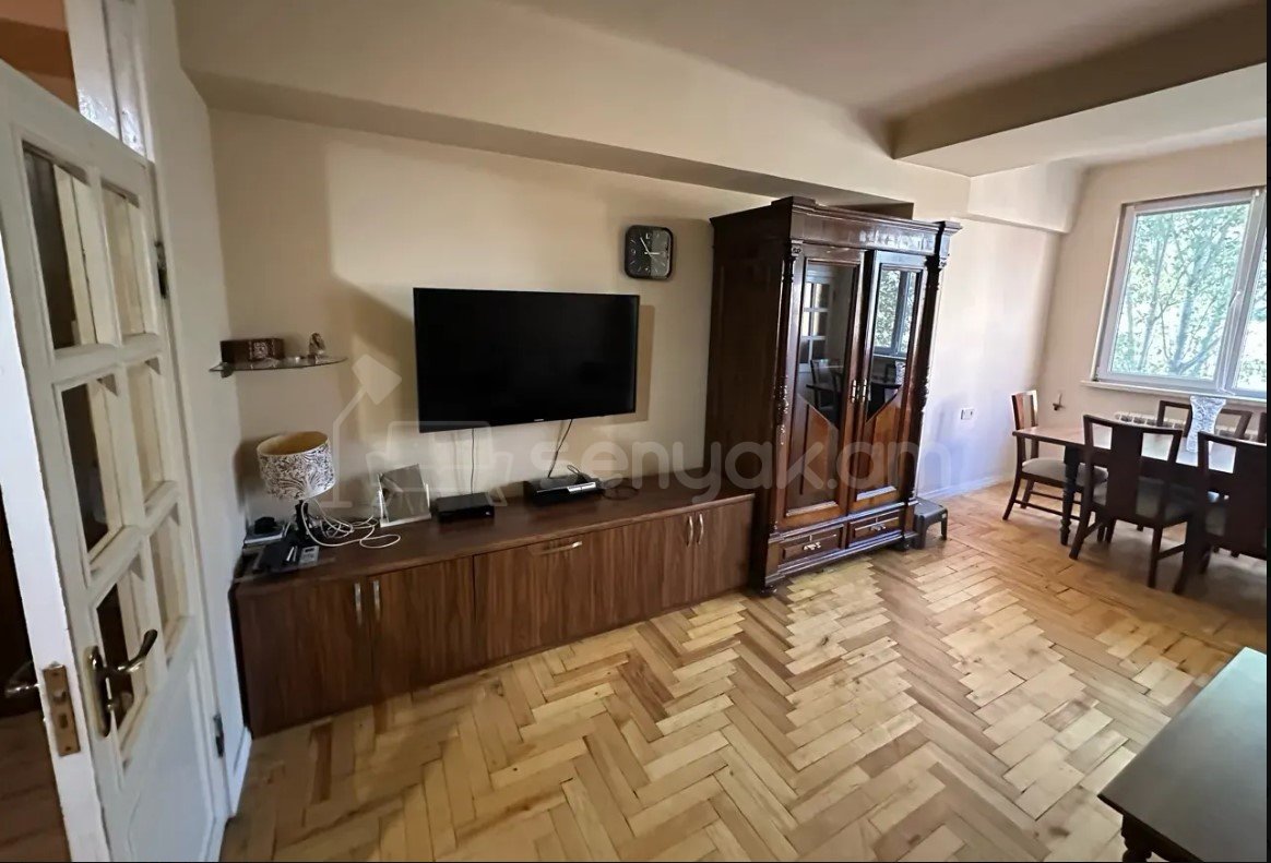 3 Սենյականոց Բնակարան, 90քմ, 6/9 հարկ, Կապիտալ Վերանորոգված, Կահավորված