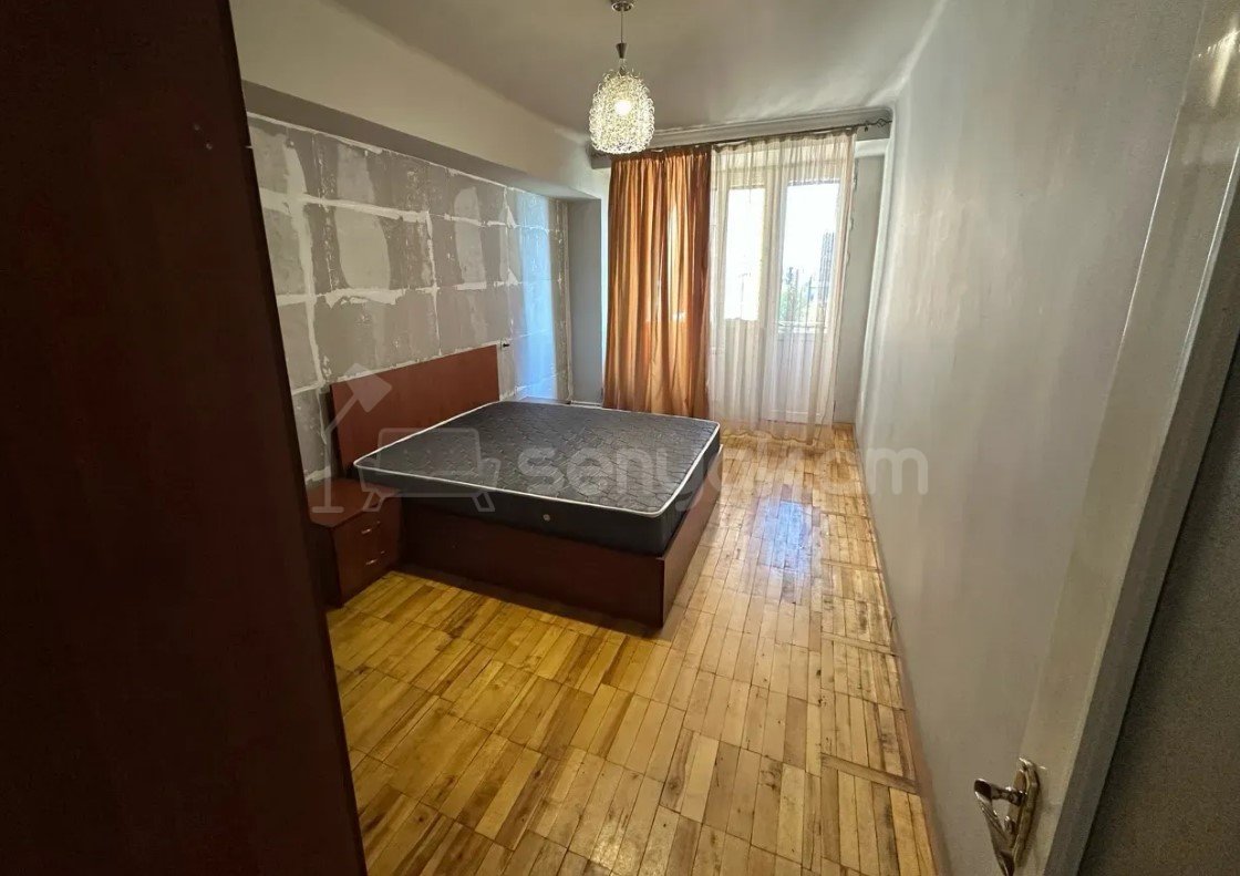 3 Սենյականոց Բնակարան, 90քմ, 6/9 հարկ, Կապիտալ Վերանորոգված, Կահավորված