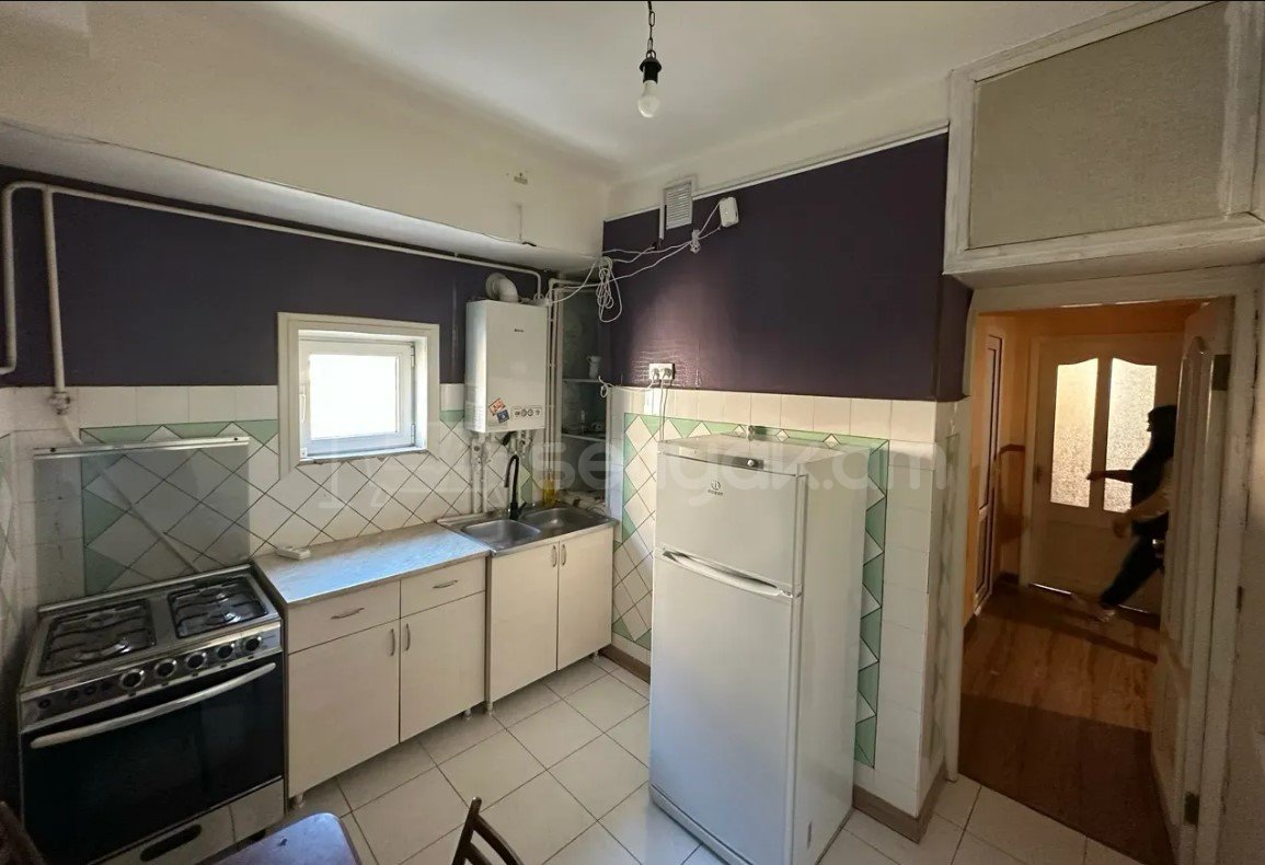 3 Սենյականոց Բնակարան, 90քմ, 6/9 հարկ, Կապիտալ Վերանորոգված, Կահավորված