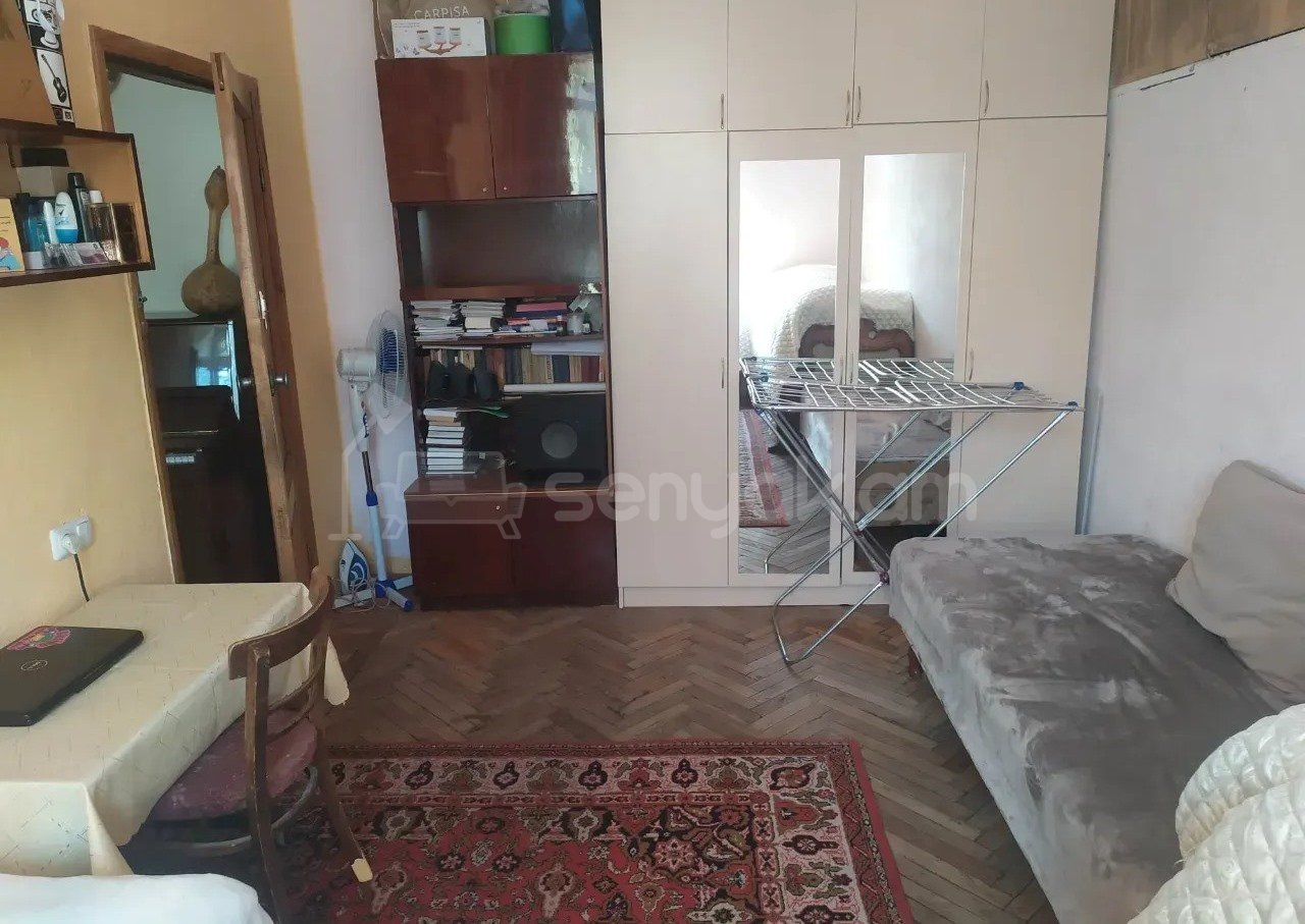 3 Սենյականոց Բնակարան Քարե Շենքում, 62քմ, 1/4 հարկ, Կապիտալ Վերանորոգված