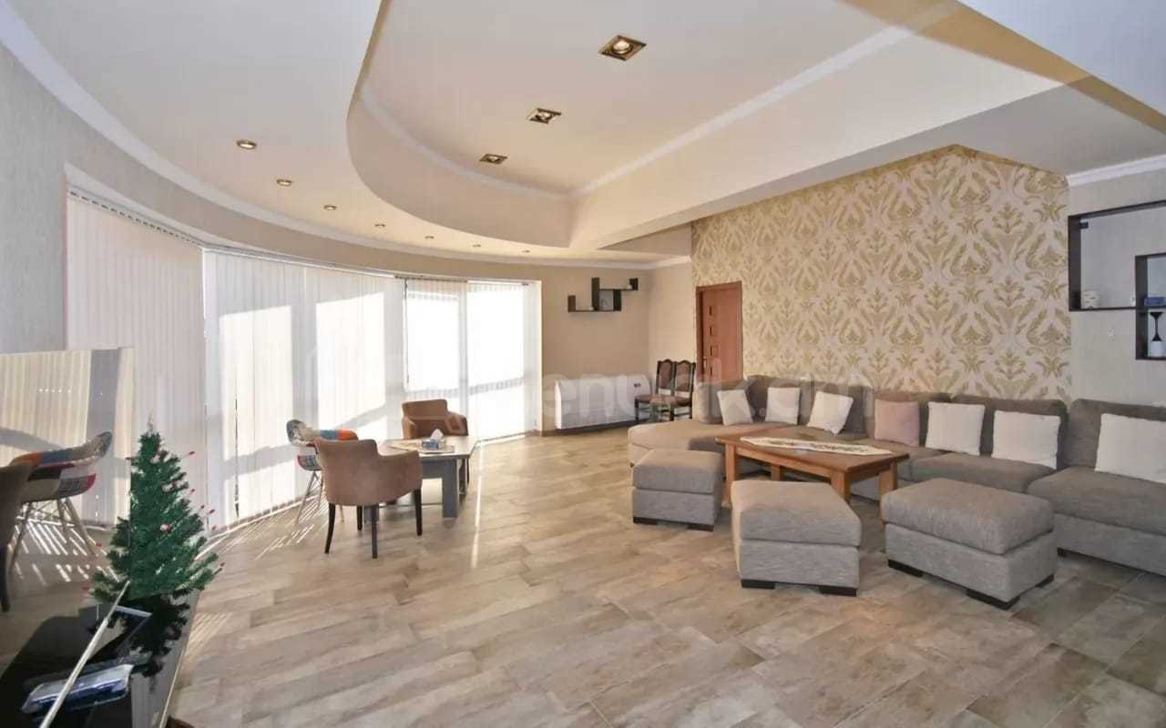 3 Սենյականոց Շքեղ Առանձնատուն, 200քմ, Լողավազանով