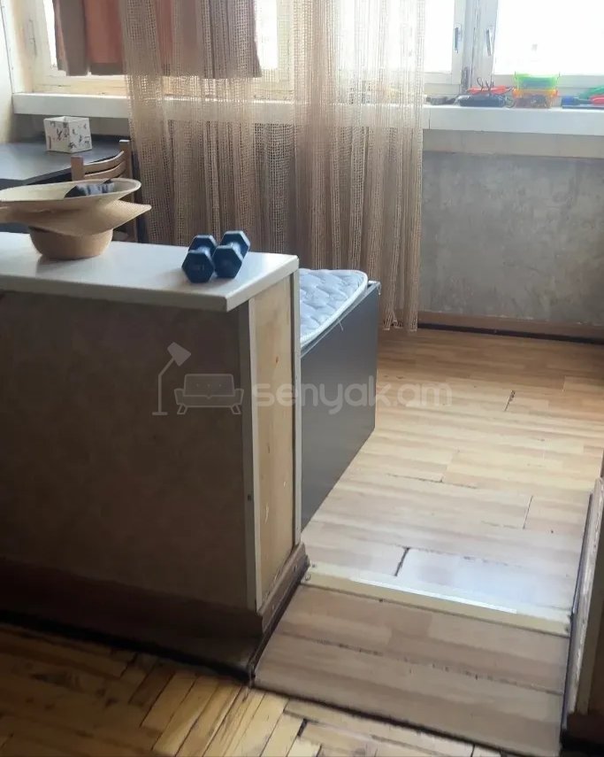 2 Սենյականոց Բնակարան, 44քմ, 6/12 հարկ, Նորմալ Վիճակում, Կահավորված, Արևկող