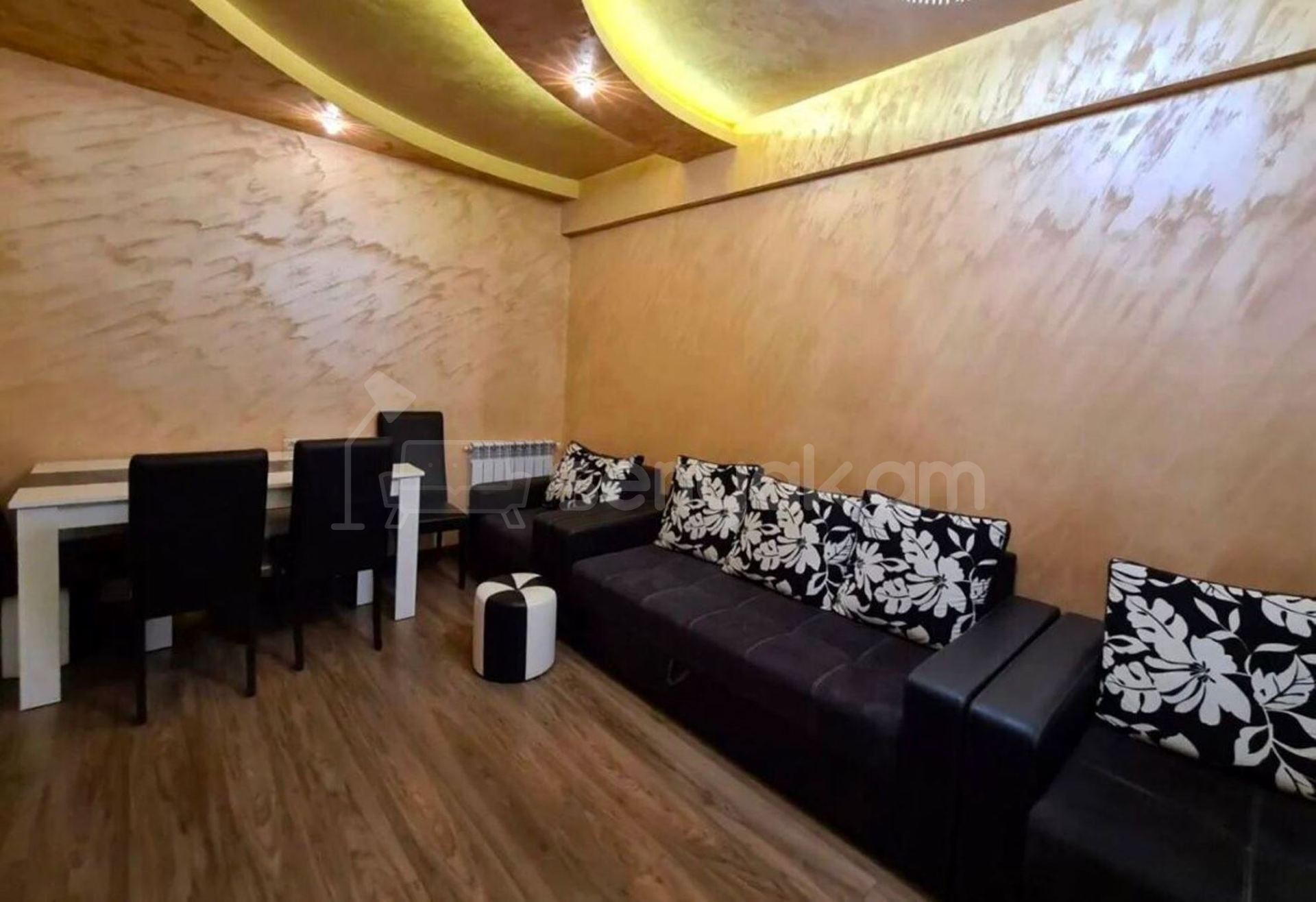 2 Սենյականոց Բնակարան, 50քմ, 5/11 հարկ, Դիզայներական Վերանորոգված, Կահավորված, Արևկող