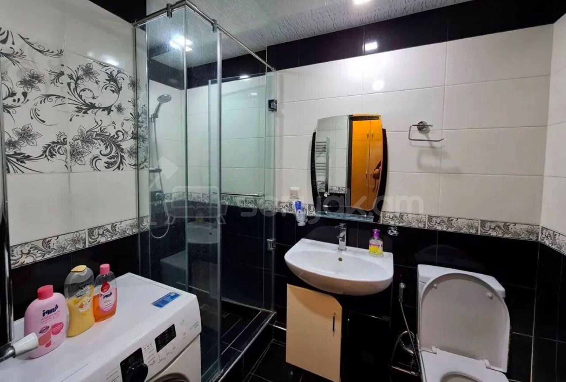 2 Սենյականոց Բնակարան, 50քմ, 5/11 հարկ, Դիզայներական Վերանորոգված, Կահավորված, Արևկող