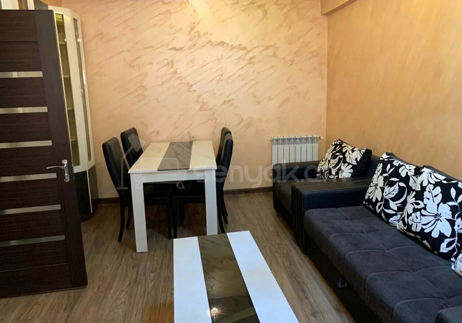 2 Սենյականոց Բնակարան, 50քմ, 5/11 հարկ, Դիզայներական Վերանորոգված, Կահավորված, Արևկող