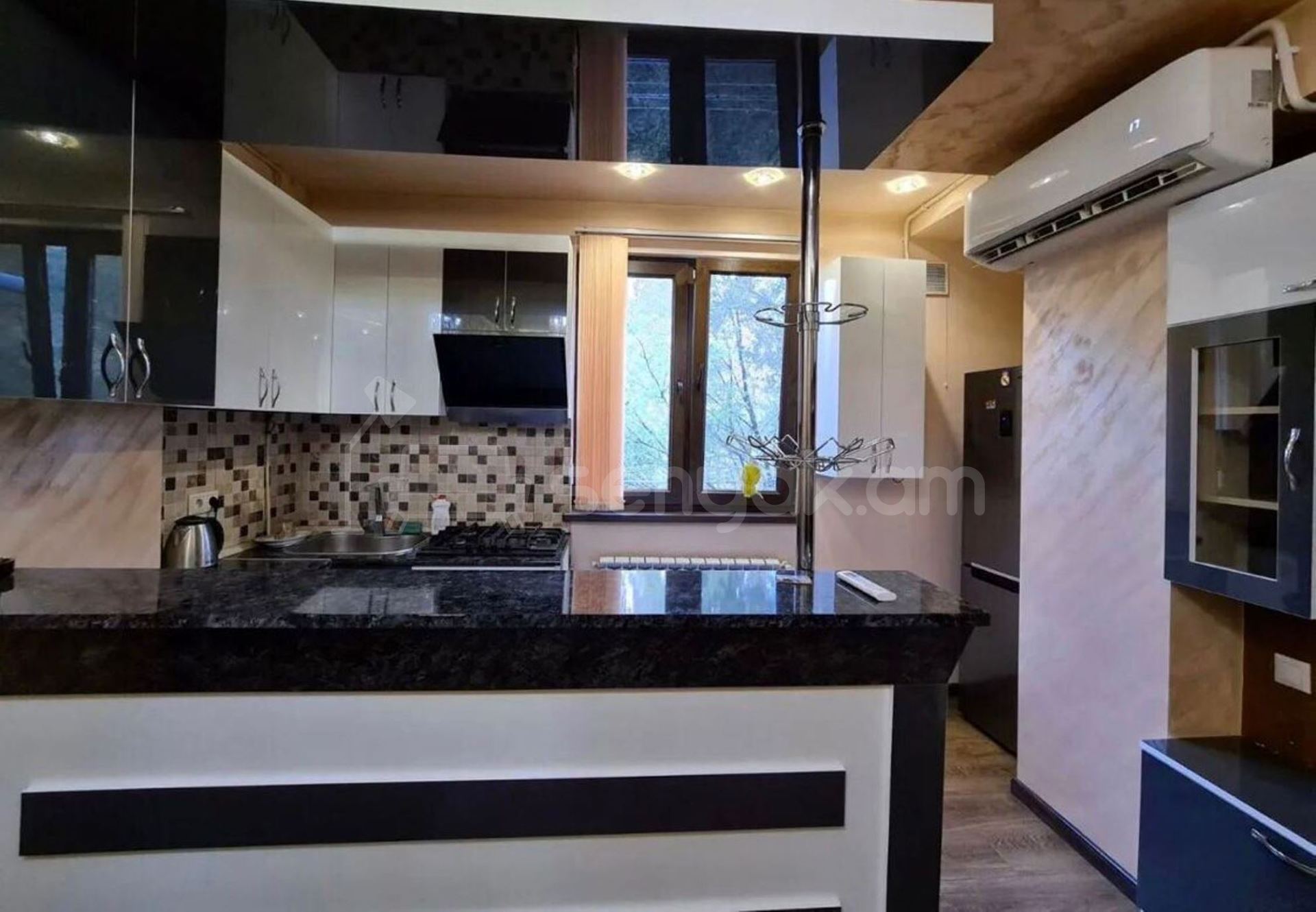 2 Սենյականոց Բնակարան, 50քմ, 5/11 հարկ, Դիզայներական Վերանորոգված, Կահավորված, Արևկող