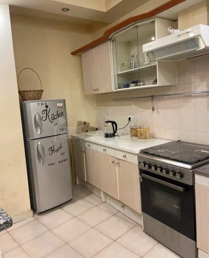 2 Սենյականոց Բնակարան Քարե Շենքում, 48քմ, 4/7 հարկ, Կոսմետիկ Վերանորոգված