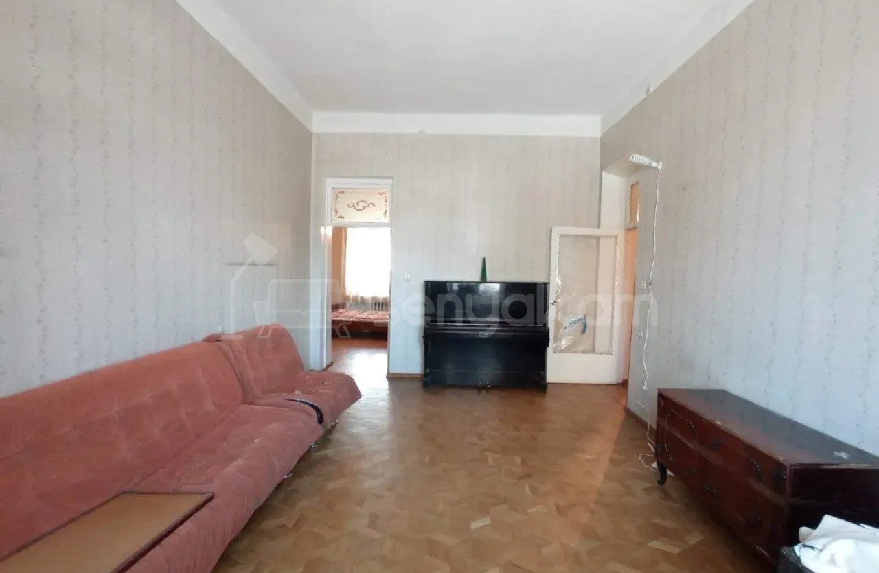 2 Սենյականոց Բնակարան Քարե Շենքում, 59քմ, 3/6 հարկ, Նորմալ Վիճակում