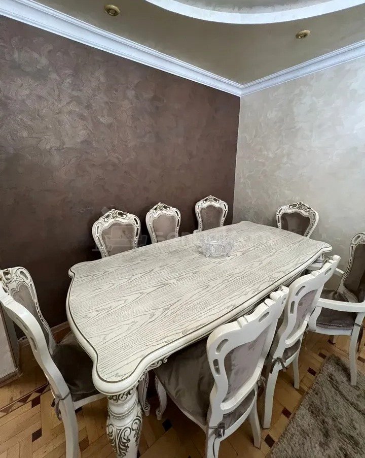 3 Սենյականոց Բնակարան Քարե Շենքում, 78քմ, 5/5 հարկ, Կապիտալ Վերանորոգված