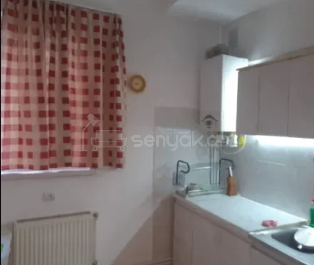 2 Սենյականոց Բնակարան Քարե Շենքում, 57քմ, 1/4 հարկ, Կապիտալ Վերանորոգված