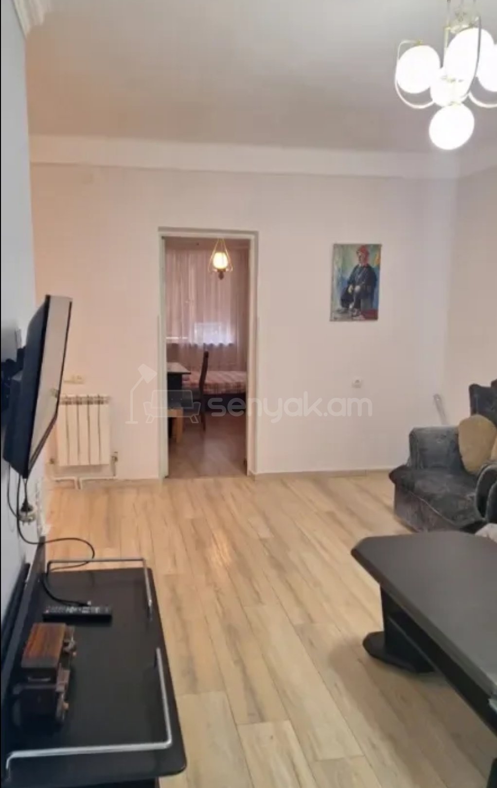 2 Սենյականոց Բնակարան Քարե Շենքում, 57քմ, 1/4 հարկ, Կապիտալ Վերանորոգված