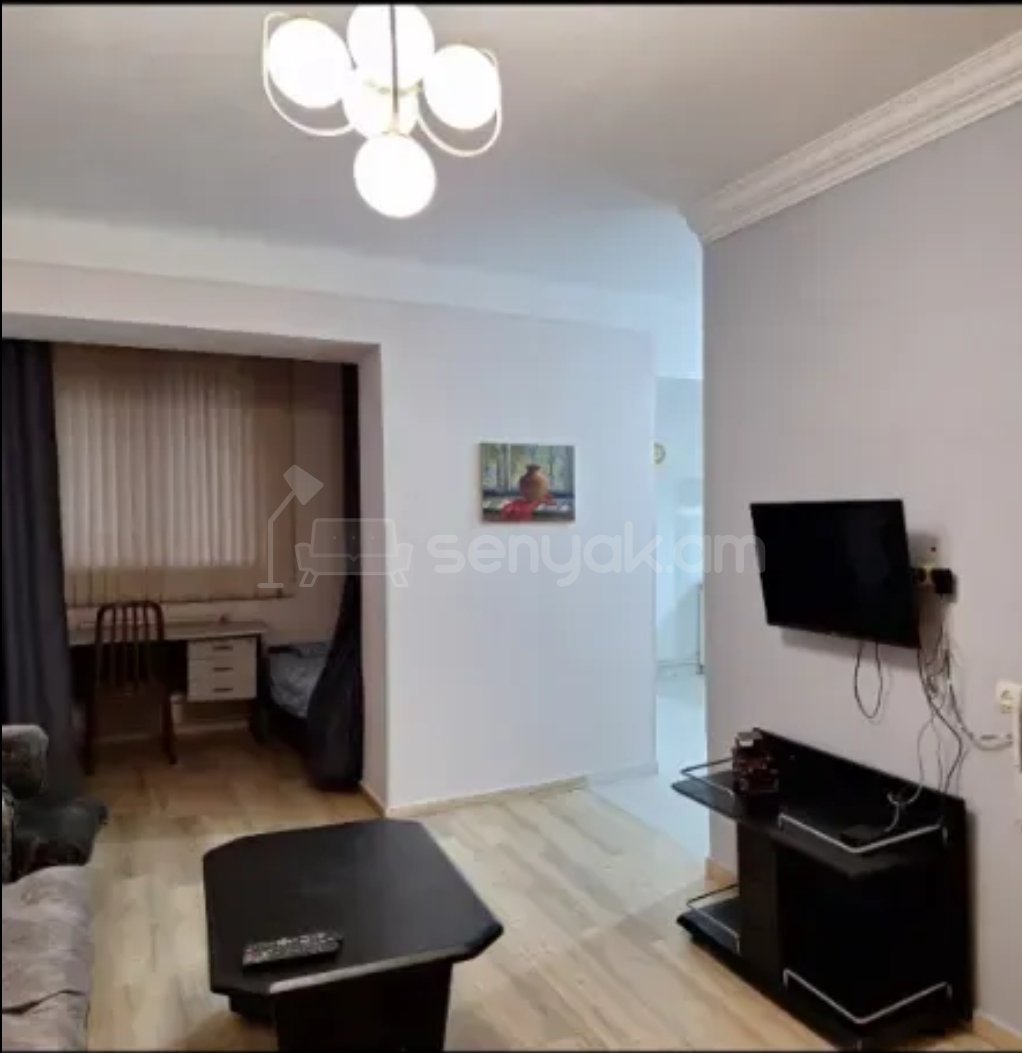 2 Սենյականոց Բնակարան Քարե Շենքում, 57քմ, 1/4 հարկ, Կապիտալ Վերանորոգված