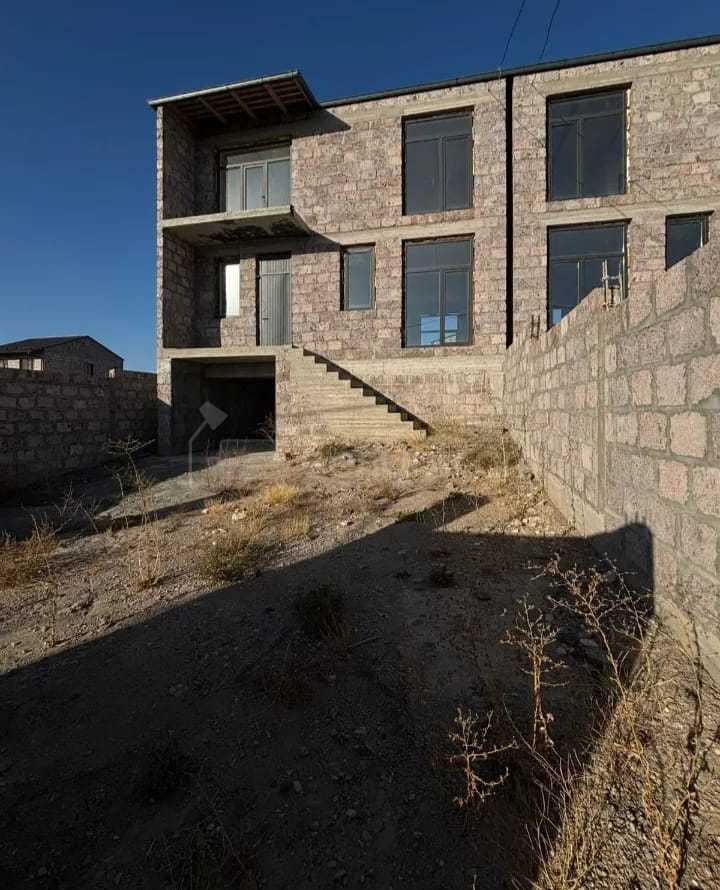 4 Սենյականոց Սեփական Տուն, 175քմ