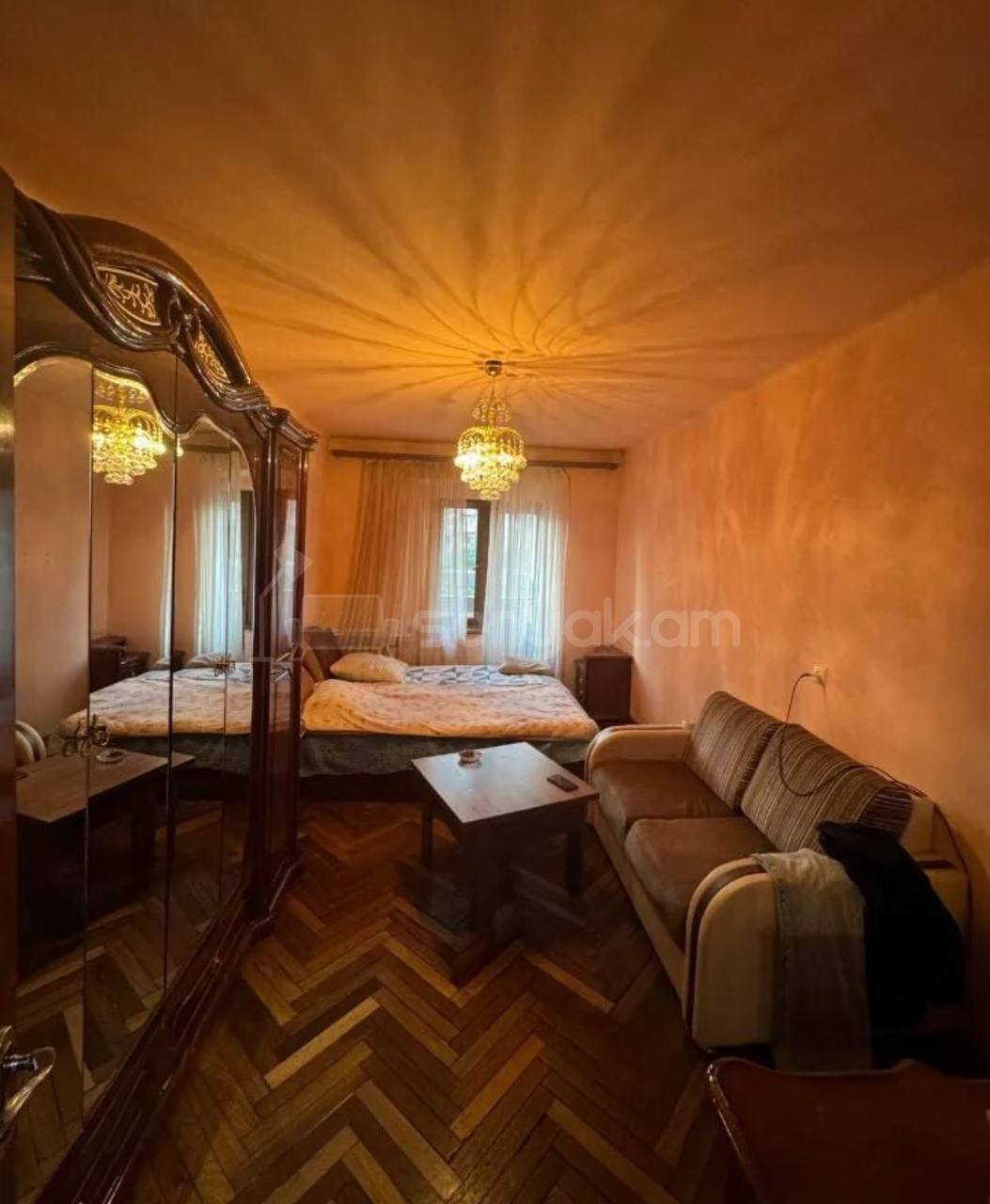 3 Սենյականոց Բնակարան Քարե Շենքում, 71քմ, 4/4 հարկ, Կոսմետիկ Վերանորոգված