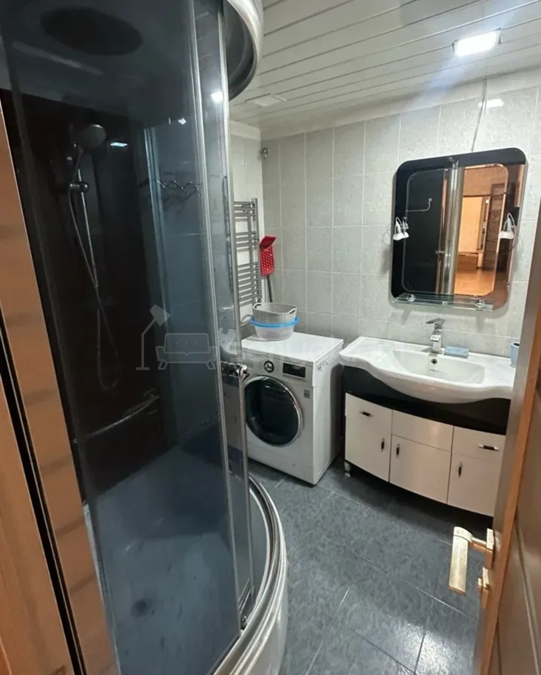 4 Սենյականոց Բնակարան, 85քմ, 8/9 հարկ, Կապիտալ Վերանորոգված