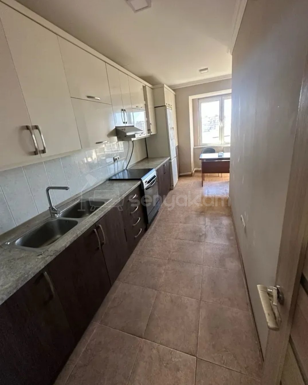 4 Սենյականոց Բնակարան, 85քմ, 8/9 հարկ, Կապիտալ Վերանորոգված