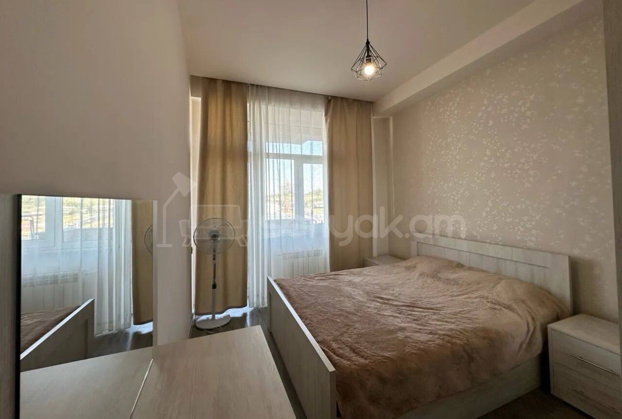 2 Սենյականոց Բնակարան Նորակառույցում, 66քմ, 5/13 հարկ, Կապիտալ Վերանորոգված, Կահավորված, Արևկող