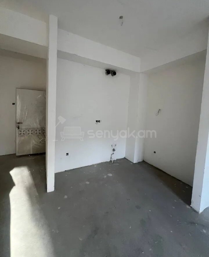 2 Սենյականոց Բնակարան, 44քմ, 5/13 հարկ, Պետական Վիճակում