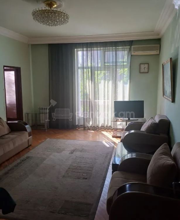 3 Սենյականոց Բնակարան Քարե Շենքում, 65քմ, 2/4 հարկ, Կոսմետիկ Վերանորոգված, Կահավորված, Արևկող