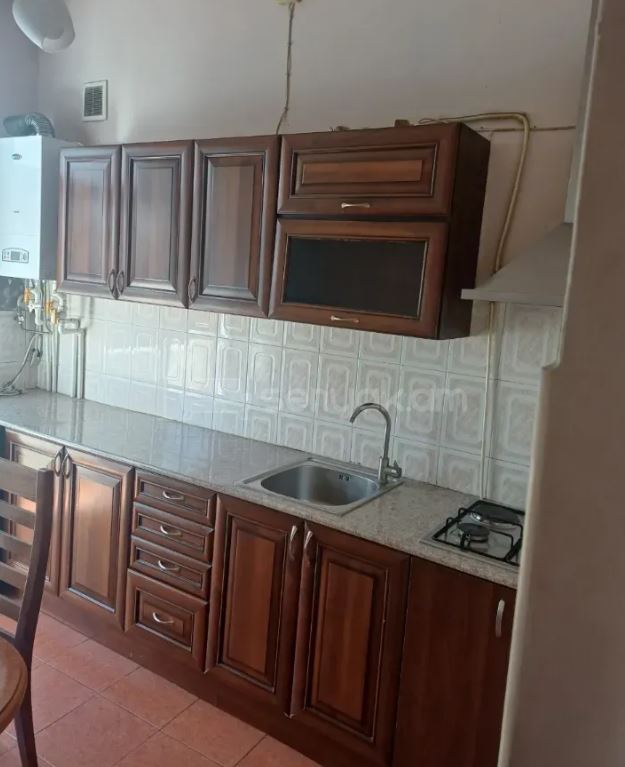 3 Սենյականոց Բնակարան Քարե Շենքում, 65քմ, 2/4 հարկ, Կոսմետիկ Վերանորոգված, Կահավորված, Արևկող