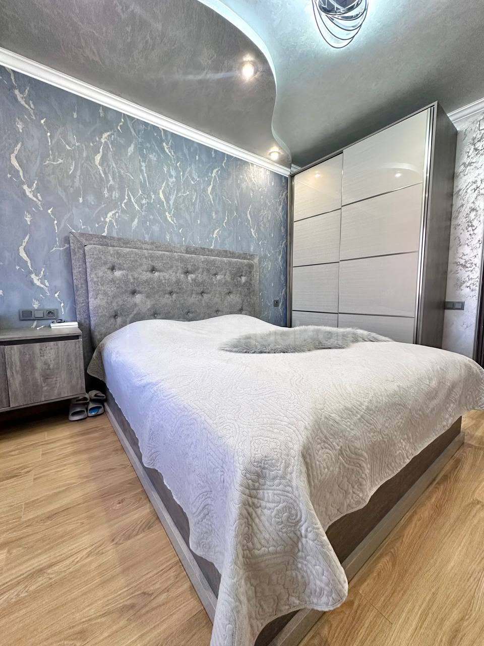 3 Սենյականոց Բնակարան Քարե Շենքում, 78քմ, 5/5 հարկ, Կապիտալ Վերանորոգված