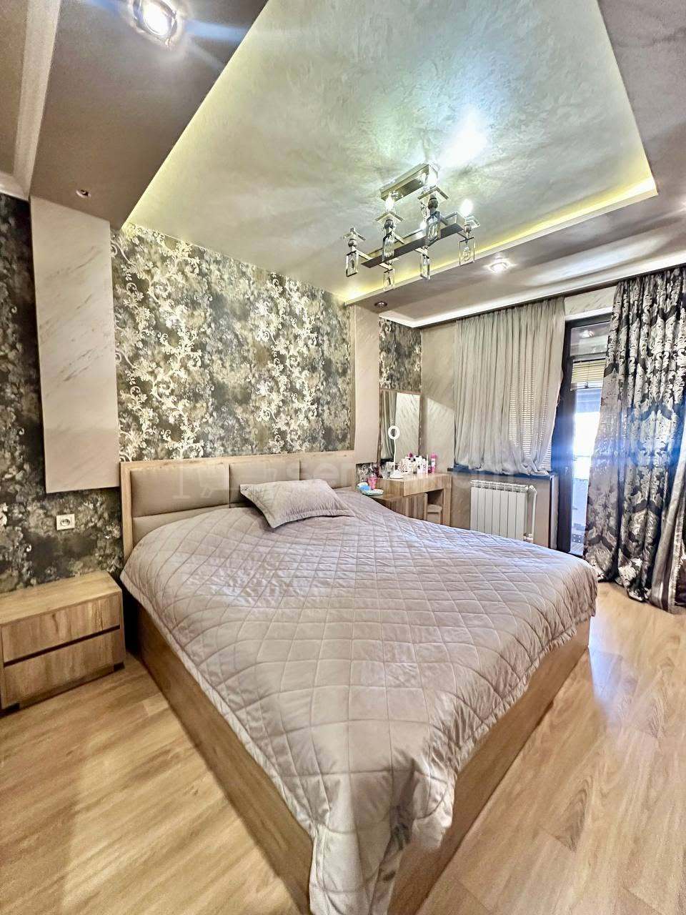 3 Սենյականոց Բնակարան Քարե Շենքում, 78քմ, 5/5 հարկ, Կապիտալ Վերանորոգված