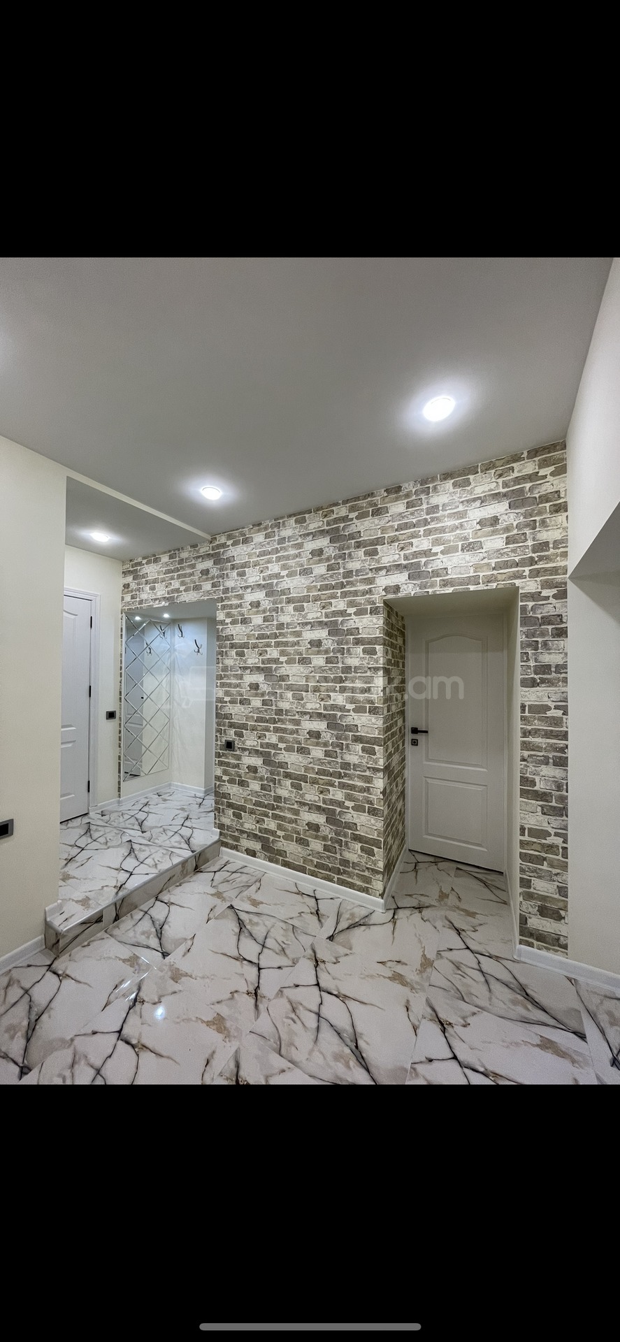 3 Սենյականոց Բնակարան Քարե Շենքում, 69քմ, 1/1 հարկ, Կապիտալ Վերանորոգված, Կահավորված