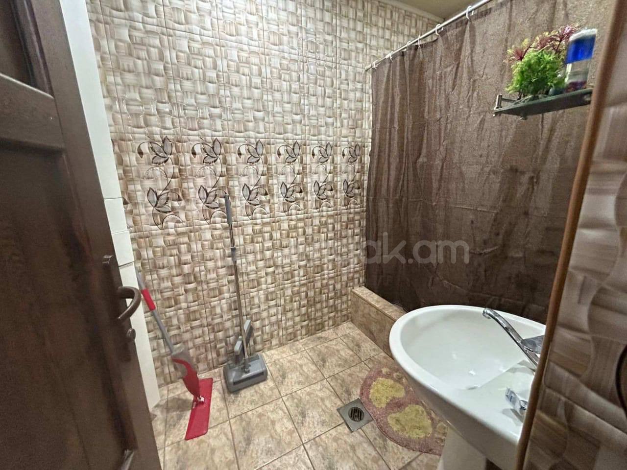 2 Սենյականոց Սեփական Տուն, 68քմ, Նորմալ Վիճակում, Մասամբ Կահավորված