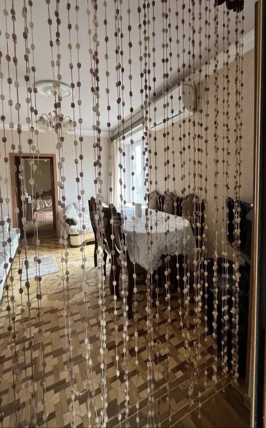 3 Սենյականոց Բնակարան Քարե Շենքում, 78քմ, 4/4 հարկ, Նորմալ Վիճակում, Կահավորված