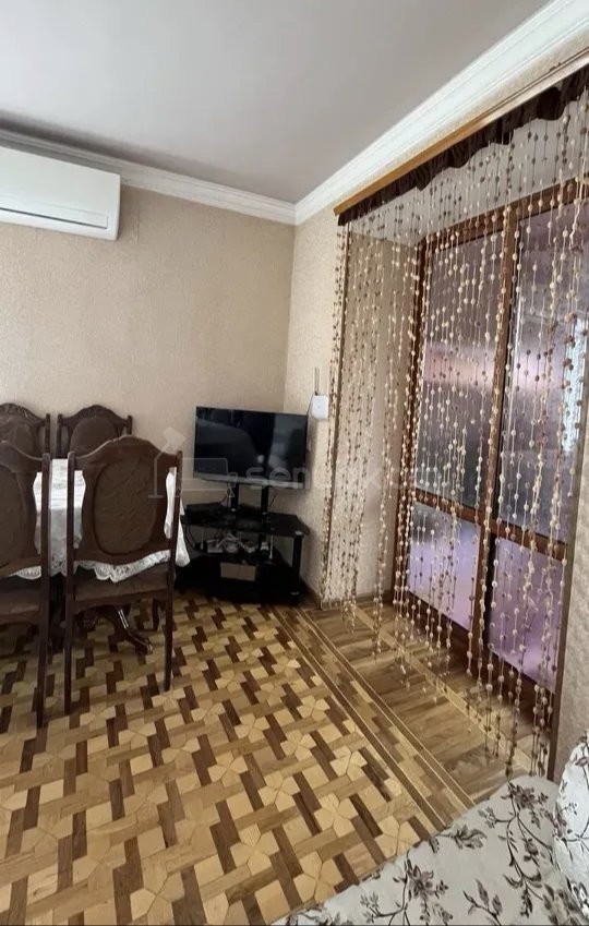 3 Սենյականոց Բնակարան Քարե Շենքում, 78քմ, 4/4 հարկ, Նորմալ Վիճակում, Կահավորված