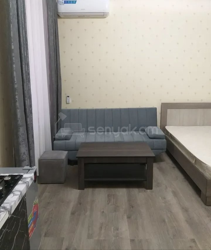 1 Սենյականոց Բնակարան Քարե Շենքում, 35քմ, 1/1 հարկ, Նորմալ Վիճակում, Կահավորված