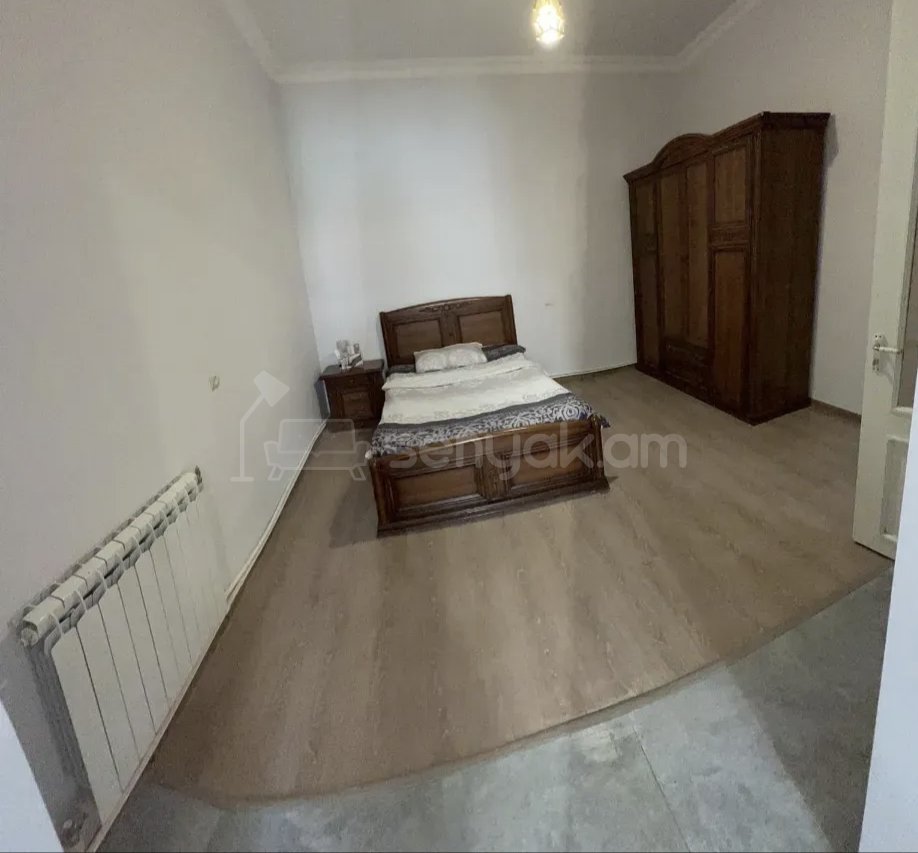 2 Սենյականոց Բնակարան Քարե Շենքում, 56քմ, 1/1 հարկ, Նորմալ Վիճակում, Կահավորված