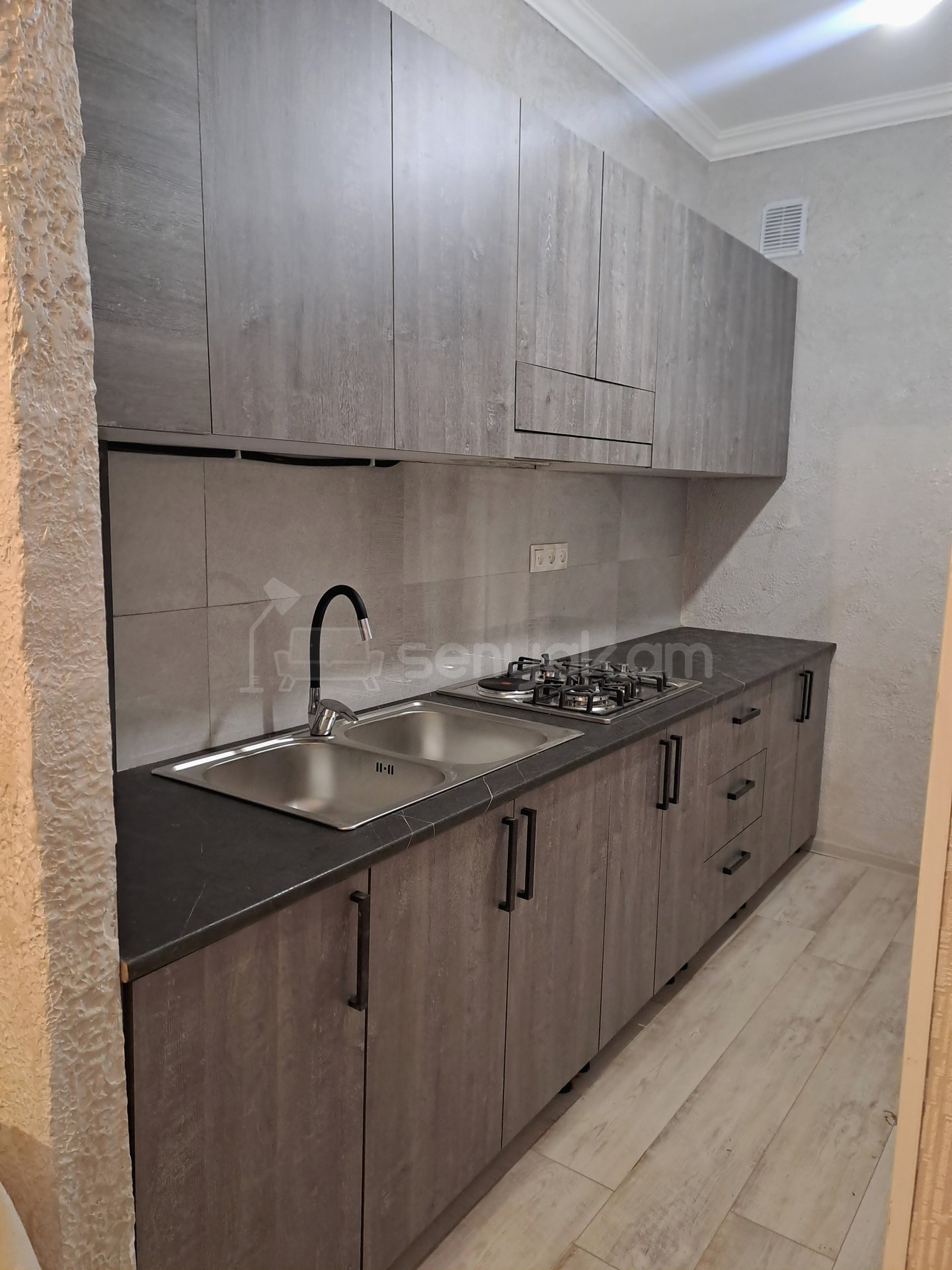 2 Սենյականոց Բնակարան, 50քմ, 3/5 հարկ, Կոսմետիկ Վերանորոգված