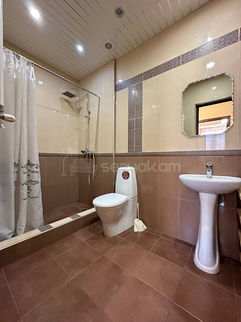 3 Սենյականոց Բնակարան Նորակառույցում, 84քմ, 2/5 հարկ, Կապիտալ Վերանորոգված, Կահավորված, Արևկող