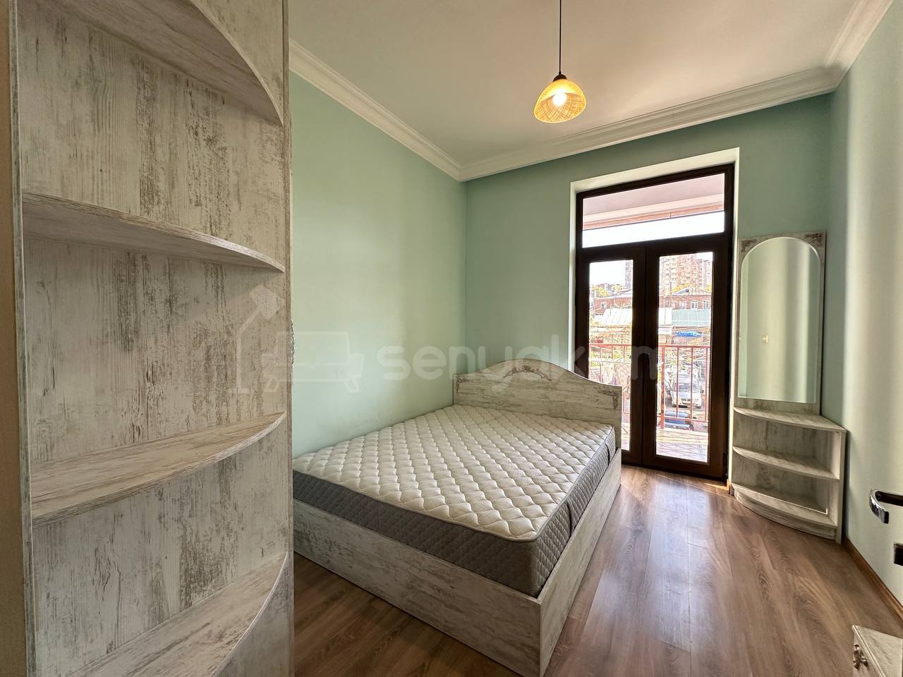 3 Սենյականոց Բնակարան Նորակառույցում, 84քմ, 2/5 հարկ, Կապիտալ Վերանորոգված, Կահավորված, Արևկող