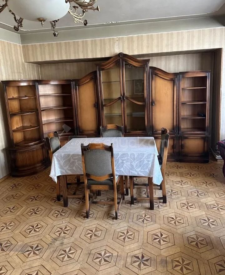 3 Սենյականոց Բնակարան, 119քմ, 4/11 հարկ, Նորմալ Վիճակում, Կահավորված