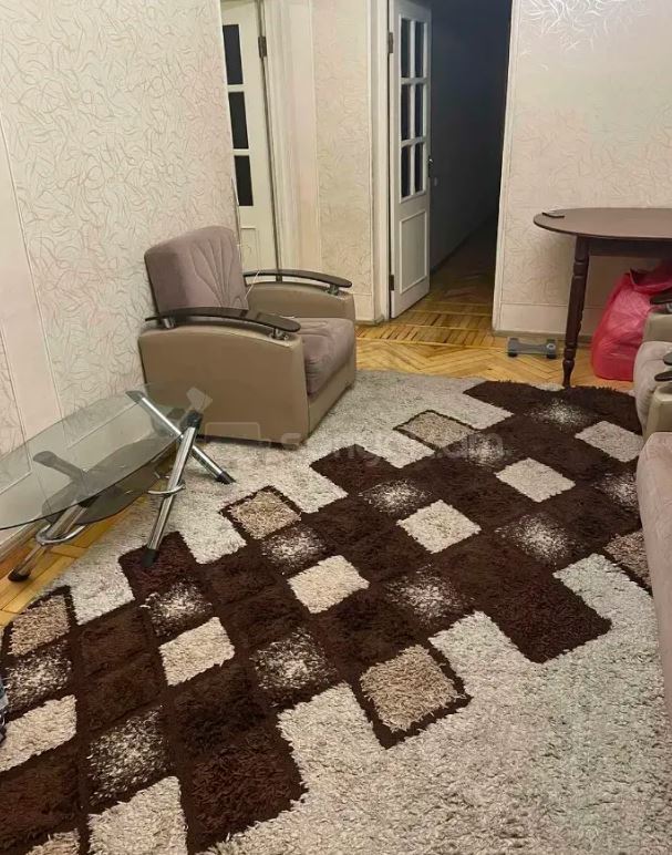 2 Սենյականոց Բնակարան Քարե Շենքում, 58քմ, 4/5 հարկ, Նորմալ Վիճակում, Կահավորված, Արևկող