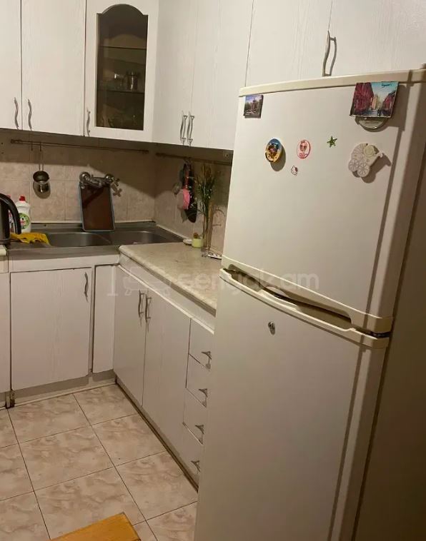 2 Սենյականոց Բնակարան Քարե Շենքում, 58քմ, 4/5 հարկ, Նորմալ Վիճակում, Կահավորված, Արևկող