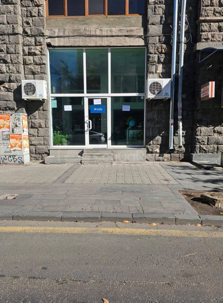 Սպասարկման Տարածք, 90քմ, Կապիտալ Վերանորոգված