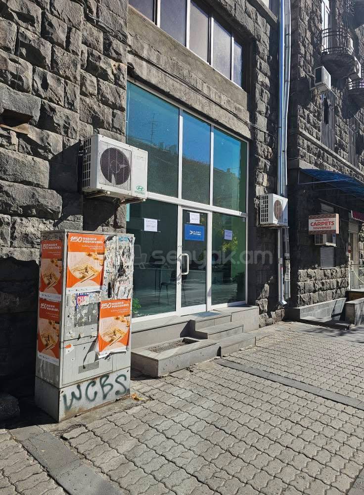 Սպասարկման Տարածք, 90քմ, Կապիտալ Վերանորոգված