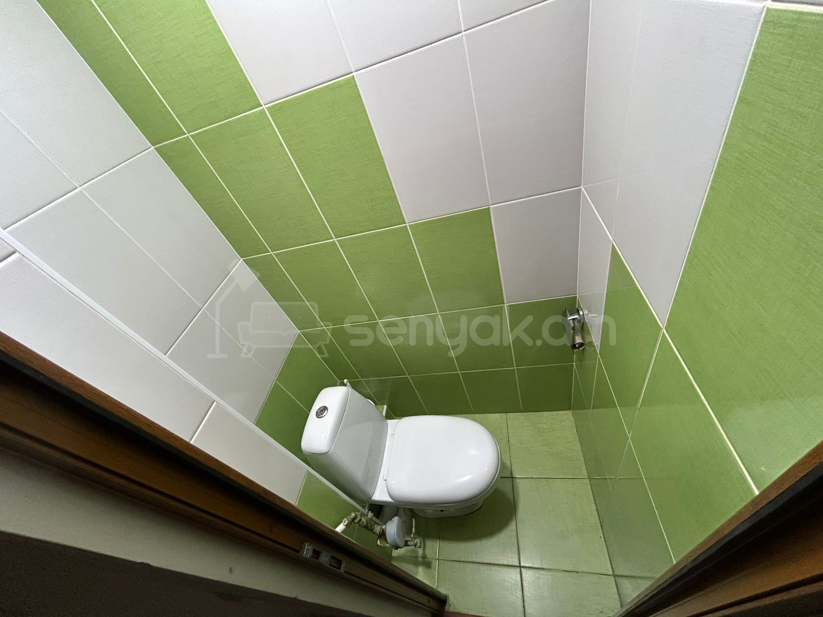 4 Սենյականոց Բնակարան, 117քմ, 4/9 հարկ, Կապիտալ Վերանորոգված