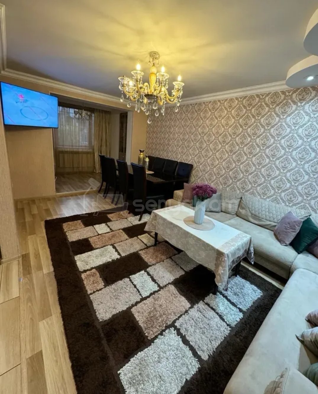 3 Սենյականոց Բնակարան, 77քմ, 1/4 հարկ, Դիզայներական Վերանորոգված