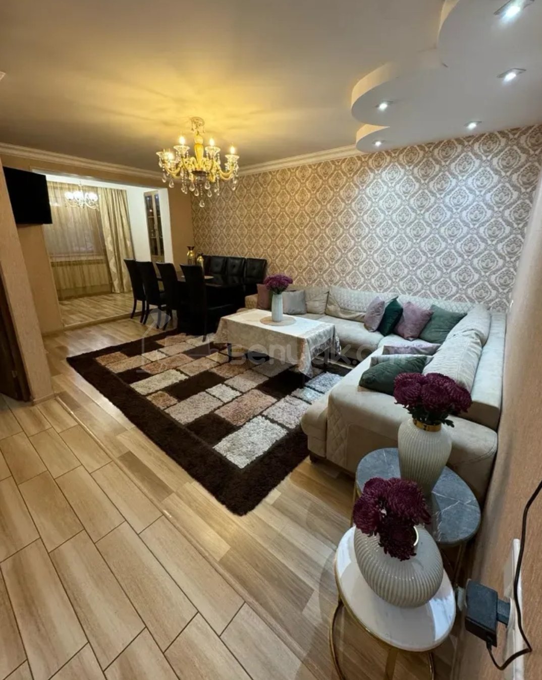 3 Սենյականոց Բնակարան, 77քմ, 1/4 հարկ, Դիզայներական Վերանորոգված