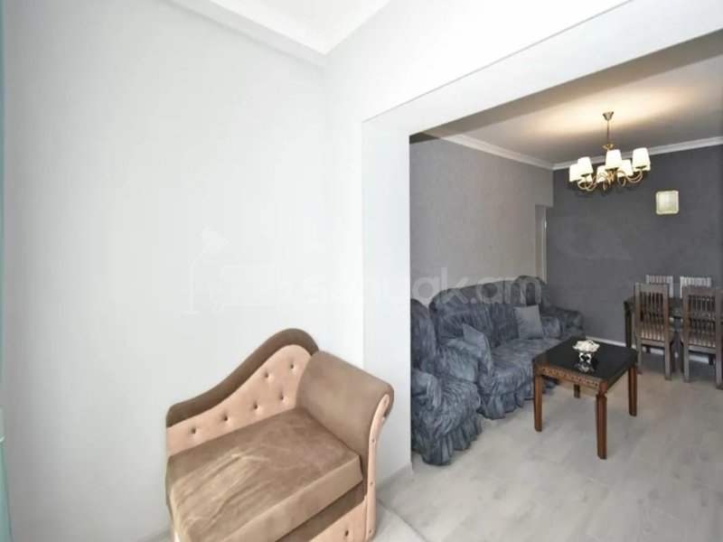 2 Սենյականոց Բնակարան Քարե Շենքում, 62քմ, 3/5 հարկ, Կապիտալ Վերանորոգված, Կահավորված, Արևկող