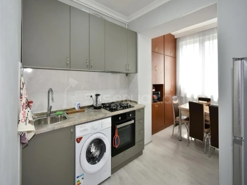 2 Սենյականոց Բնակարան Քարե Շենքում, 62քմ, 3/5 հարկ, Կապիտալ Վերանորոգված, Կահավորված, Արևկող