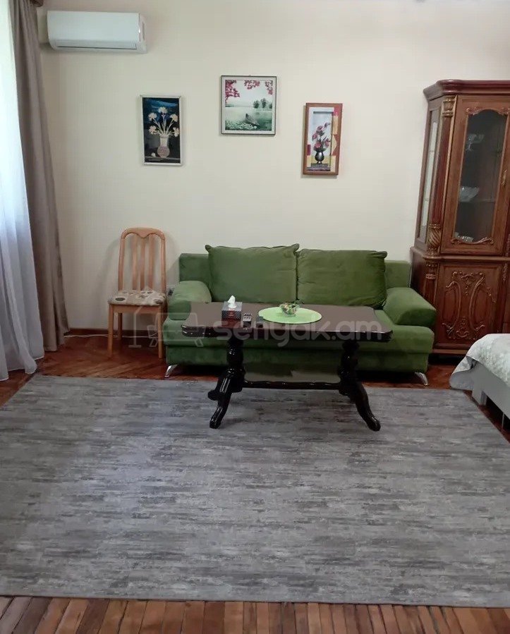 1 Սենյականոց Բնակարան Քարե Շենքում, 35քմ, 1/11 հարկ, Դիզայներական Վերանորոգված, Կահավորված, Արևկող