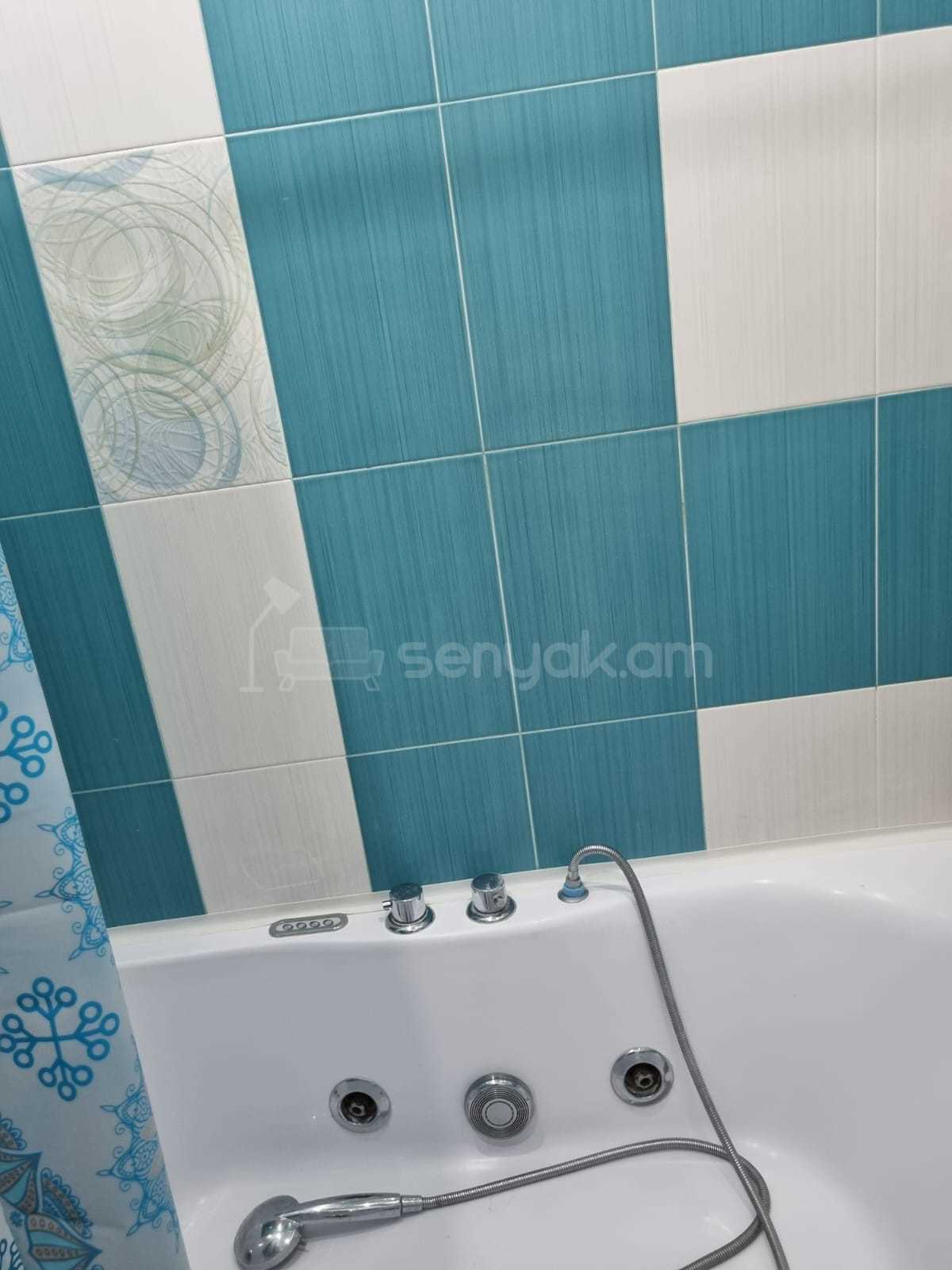 2 Սենյականոց Բնակարան, 50քմ, 4/9 հարկ, Դիզայներական Վերանորոգված, Կահավորված, Արևկող