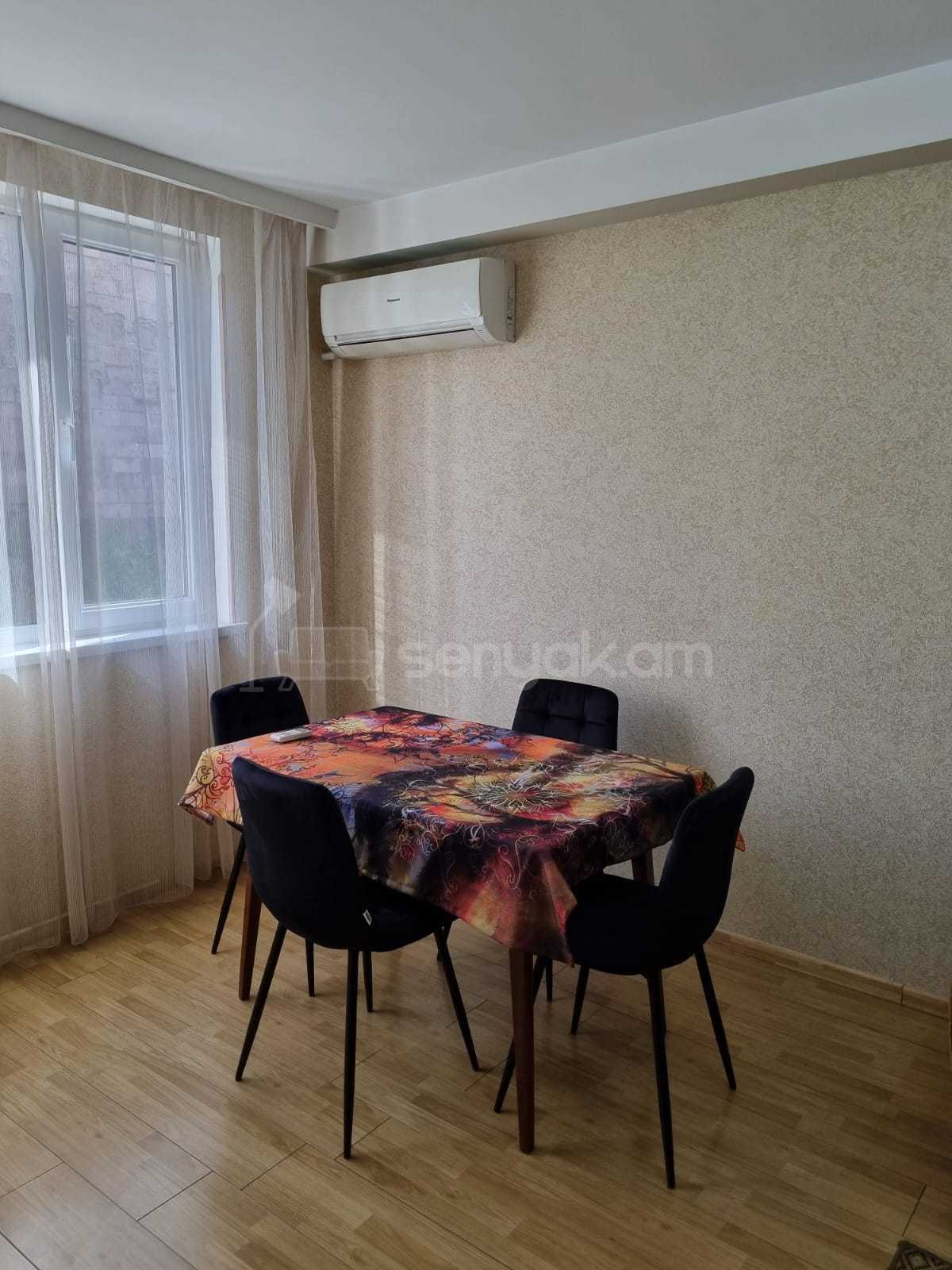 2 Սենյականոց Բնակարան, 50քմ, 4/9 հարկ, Դիզայներական Վերանորոգված, Կահավորված, Արևկող