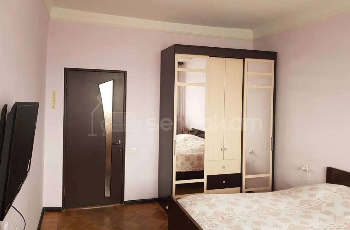 3 Սենյականոց Բնակարան, 92քմ, 7/9 հարկ, Նորմալ Վիճակում